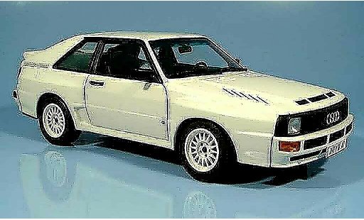 Audi Sport Quattro coupe 1/18 Autoart swb bianco 1984 modellini auto