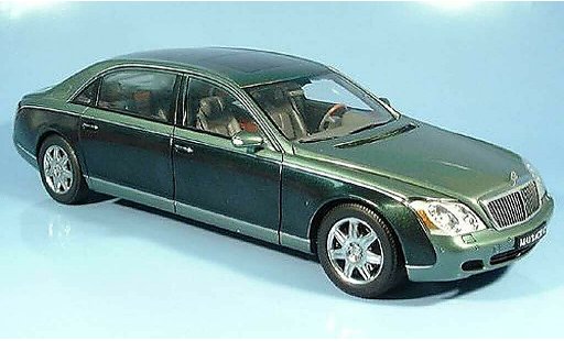 Maybach 62 LWB 1/18 Autoart verde modellini auto