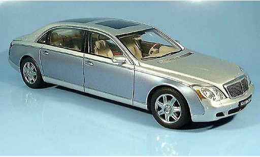 Maybach 62 LWB 1/18 Autoart grigio/blu modellini auto