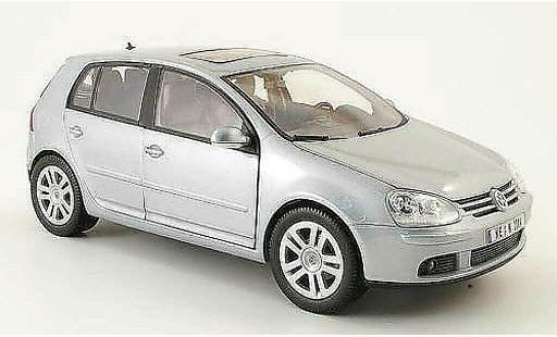 Volkswagen Golf Base 1/18 Burago grigio 2003 5 portes modellini auto