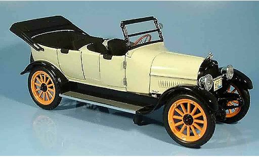 Reo Touring Base 1/18 Signature creme/nero 1917 modellini auto