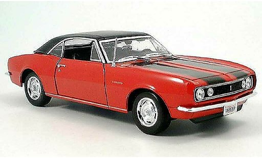 Chevrolet Camaro Z28 1/18 Maisto rosso 1967 modellini auto