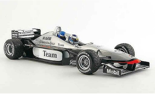 Mercedes F1 2000 1/18 Minichamps mclaren mp4 98t doppelsitzer lapland 17. april modellini auto