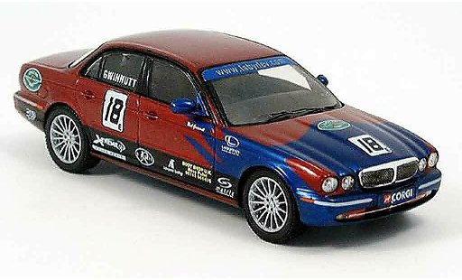 Jaguar XJ6 6 1/43 Vanguards nick gwinnutt 2003 modellini auto