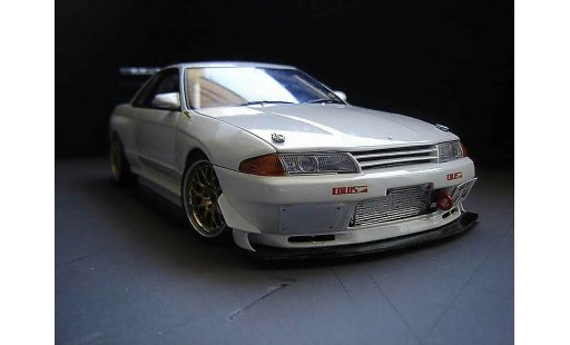 Nissan Skyline R32 1/18 Kyosho Time attack bianco modellini auto