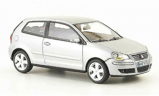 Volkswagen Polo Base 1/43 Minichamps grigio metallisee modellini auto