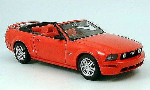 Ford Mustang Convertible 1/18 Autoart gt convertibile rosso modellini auto