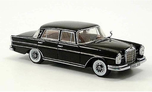 Mercedes 300 Base 1/43 Spark (W 112) nero modellini auto