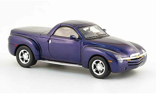 Chevrolet SSR pickup 1/43 Spark blu 2005 modellini auto