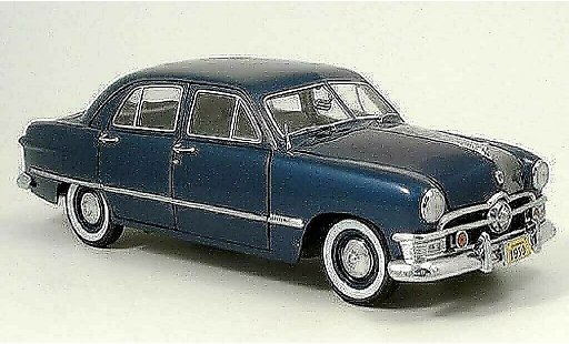 Ford Custom Sedan 1/18 Precision 4-portes blu modellini auto