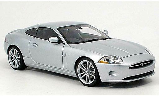 Jaguar XK coupe 1/18 Autoart grigio 2005 modellini auto