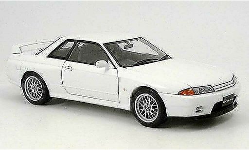 Nissan Skyline R32 1/18 Autoart gtr v-spec.ii bianco modellini auto