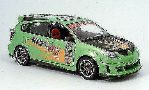Pontiac Vibe Base 1/18 Yat Ming tuner verde 2003 modellini auto