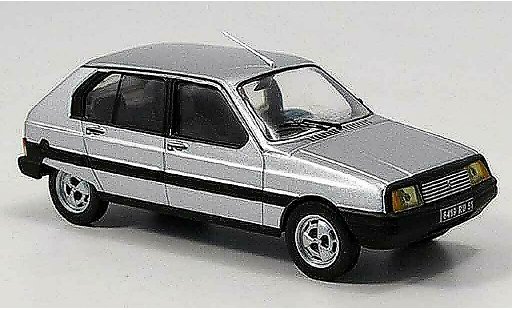 Citroen Visa Club 1/43 IXO grigio metallisee 1981 modellini auto