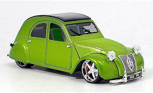 Citroen 2CV Berline 1/18 Maisto ente tuning met.verde modellini auto