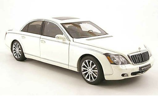 Maybach 57 S 1/18 Autoart bianco 2005 modellini auto