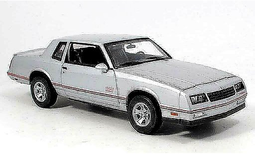 Chevrolet Monte Carlo SS 1/18 Welly grigio modellini auto