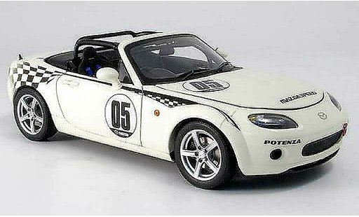 Mazda MX5 2006 1/18 Autoart roadster nr-a no.5 bianco modellini auto