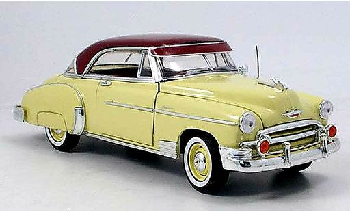 Chevrolet Bel Air Coupe 1/18 Motormax 1950 beige rosso modellini auto