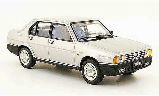 Alfa Romeo 90 berlina 1/43 Pego berline grigio metallisee 1984 modellini auto