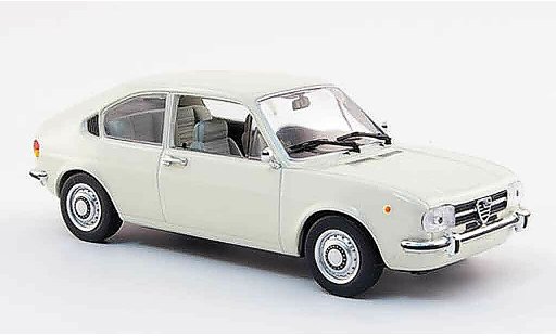 Alfa Romeo Alfasud berlina 1/43 Minichamps bianco 1972 modellini auto