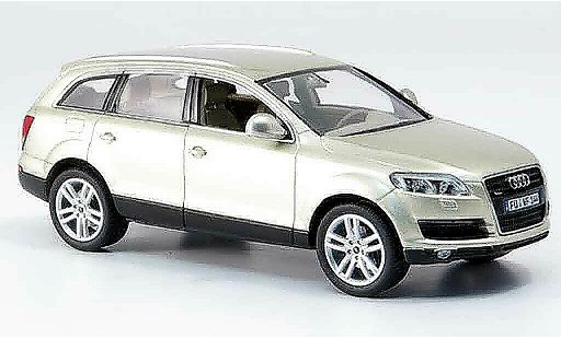 Audi Q7 suv 1/43 Schuco beige modellini auto