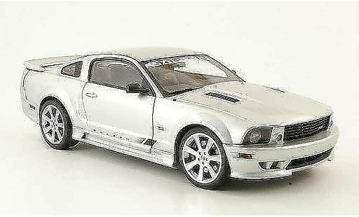 Saleen S281 Base 1/18 Autoart s281 grigio metallized modellini auto