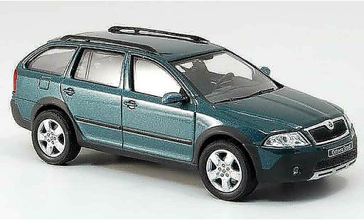 Skoda Octavia Combi 1/43 Abrex scout verde modellini auto
