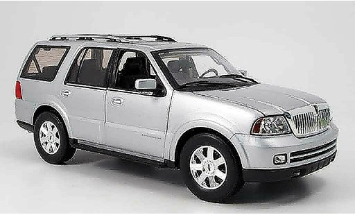 Lincoln Navigator Base 1/18 Welly grigio 2005 modellini auto