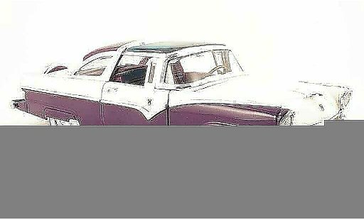 Ford Crown Victoria 1/18 Yat Ming lilla/bianco modellini auto
