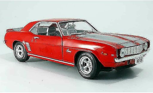Chevrolet Camaro Z28 1/18 Ertl rosso 1969 modellini auto