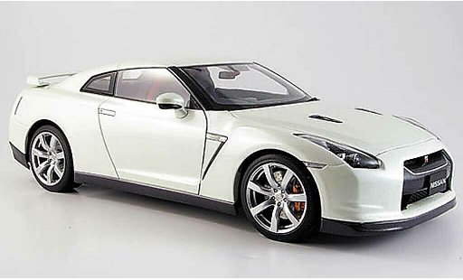 Nissan Skyline R35 1/18 Autoart gtr bianco modellini auto