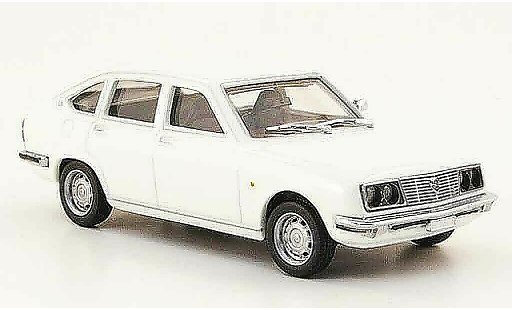 Lancia Beta berline 1/43 Pego bianco modellini auto