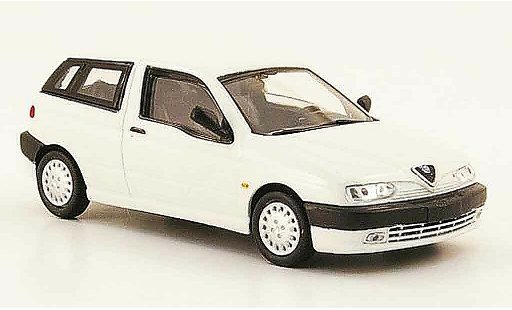 Alfa Romeo 145 berlina 1/43 Pego bianco 1995 modellini auto
