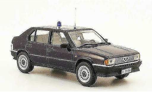 Alfa Romeo 33 polizia 1/43 Pego carabinieri modellini auto