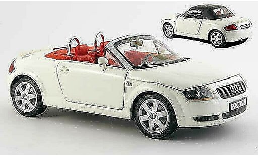 Audi TT roadster 1/18 Revell bianco modellini auto