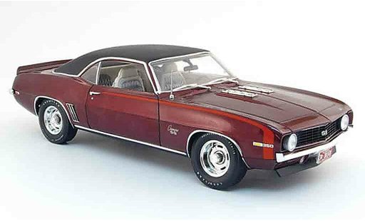 Chevrolet Camaro SS 1/18 Highway 61 350 rosso nero 1969 modellini auto