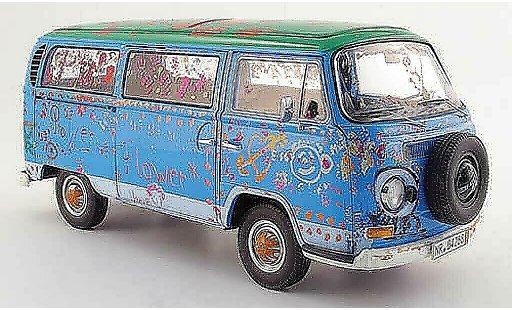 Volkswagen Combi Base 1/18 Schuco  modellini auto