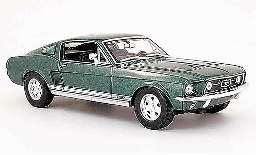 Ford Mustang Fastback 1/18 Maisto gta verde modellini auto