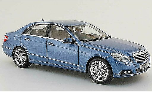 Mercedes Classe E Base 1/18 Minichamps (w 212) blu 2009 modellini auto