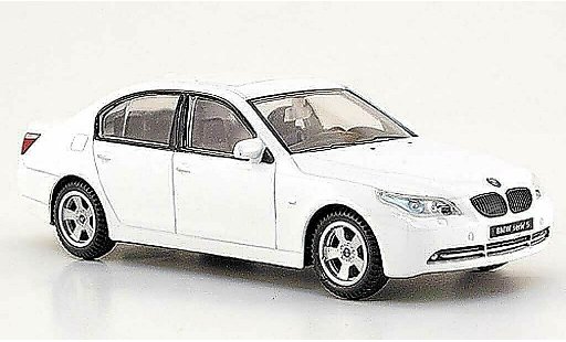 Bmw 535 berline 1/43 Mondo Motors E60 d bianco modellini auto