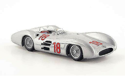 Mercedes W 196 Base 1/43 Minichamps No.18 J.M. Fangio vincitore GP Frankreich 1954 modellini auto