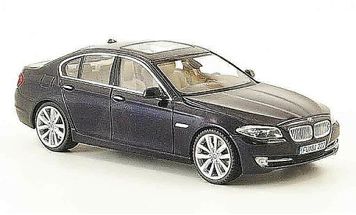 Bmw 528 berline 1/43 Schuco F10 i Berlina blu 2010 modellini auto