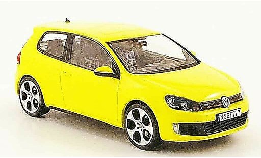 Volkswagen Golf GTI 1/43 Schuco giallo modellini auto