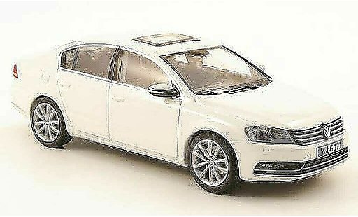 Volkswagen Passat B7 1/43 Schuco bianco 2011 modellini auto