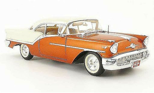 Oldsmobile Super 88 Base 1/18 Highway 61 orange/beige 1957 modellini auto