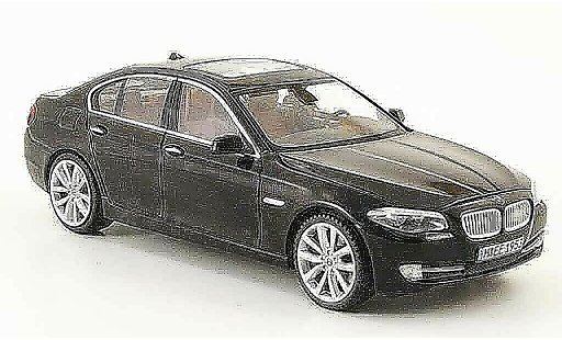 Bmw 550 F10 1/43 Schuco Berlina nero 2010 modellini auto