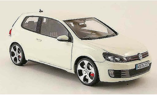 Volkswagen Golf GTI 1/18 Maisto bianco 2009 modellini auto