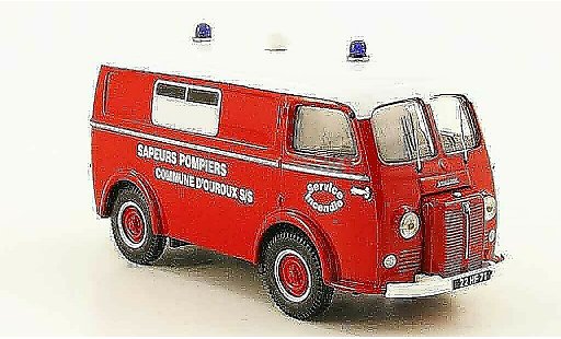 Peugeot D3A Base 1/43 Heritage ambulance pompiers commune d'ouroux ktw modellini auto