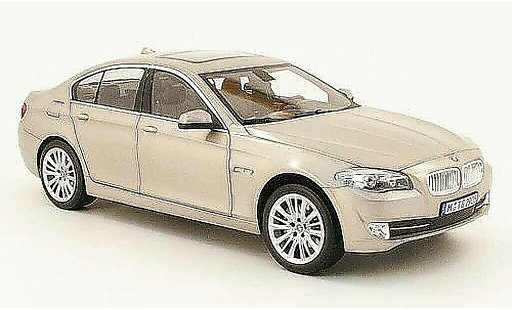Bmw 550 F10 1/18 Norev limousine champagne 2010 modellini auto